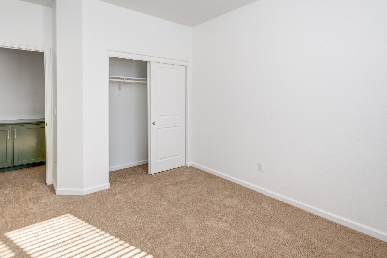 1660 Glenmore-48.jpg